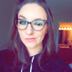 Meet your Posher, Elise